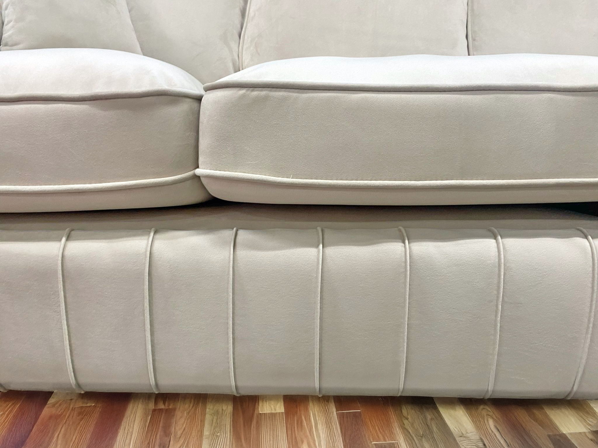 LILLY FULLBACK CORNER SOFA WITH PLUSH CUSHIONS
