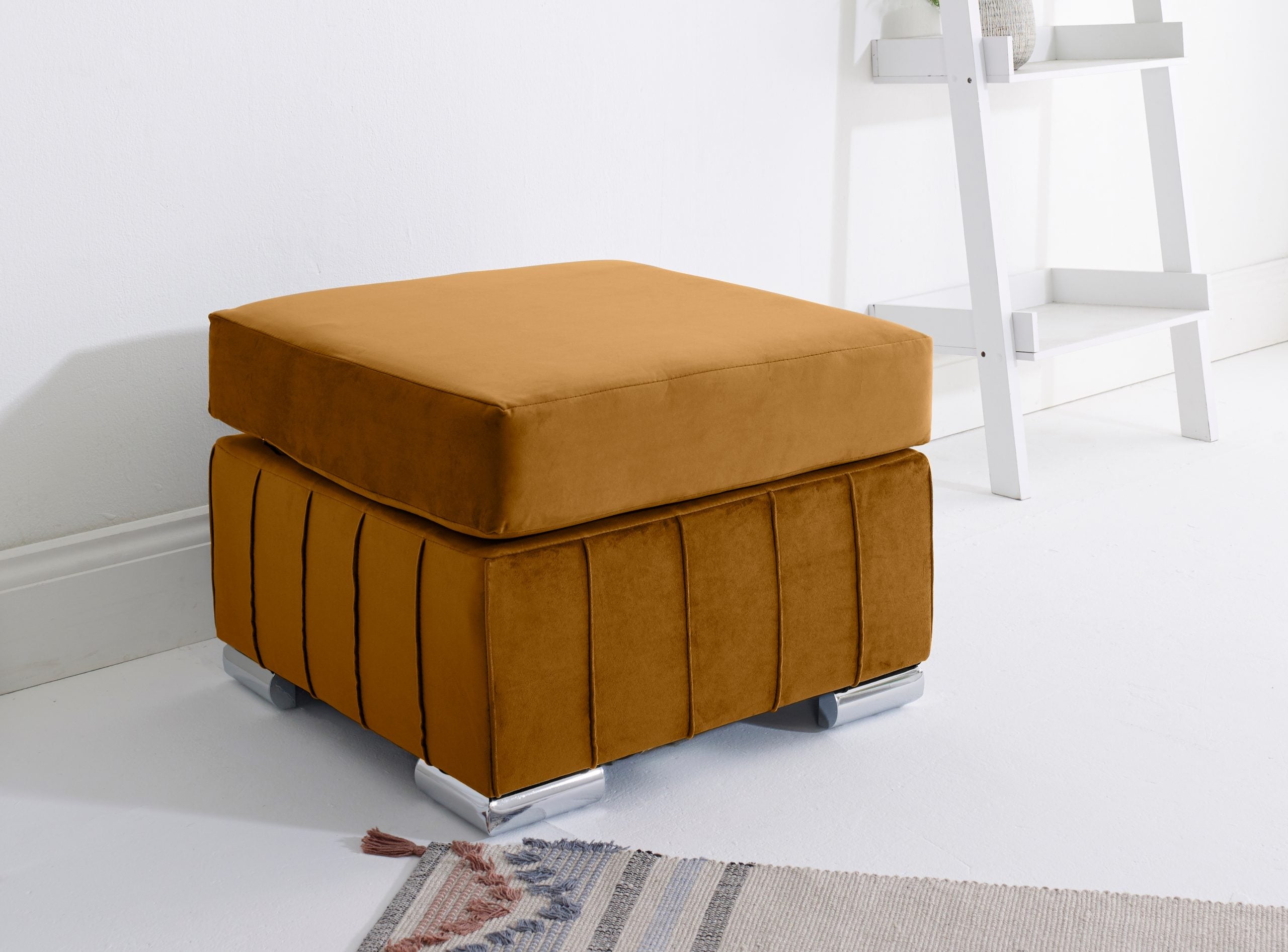 LILLY FULLBACK CORNER SOFA WITH PLUSH CUSHIONS