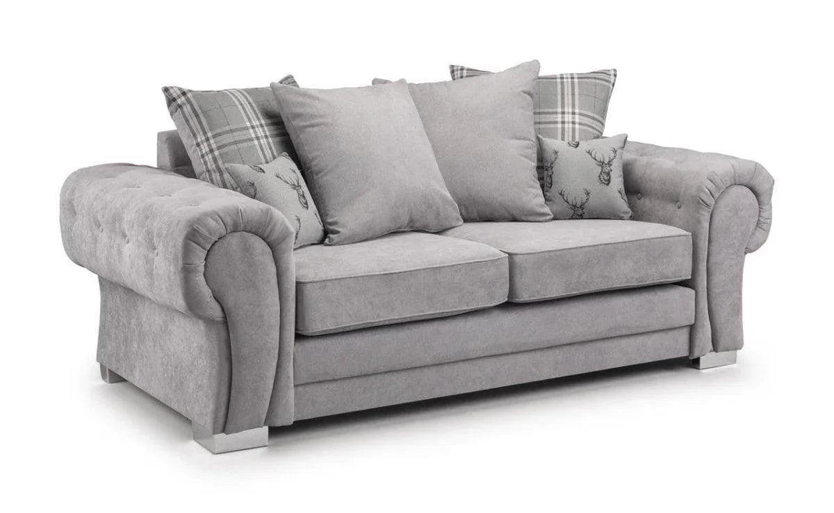 Verona Scatterback 3 Seater in a modern living room