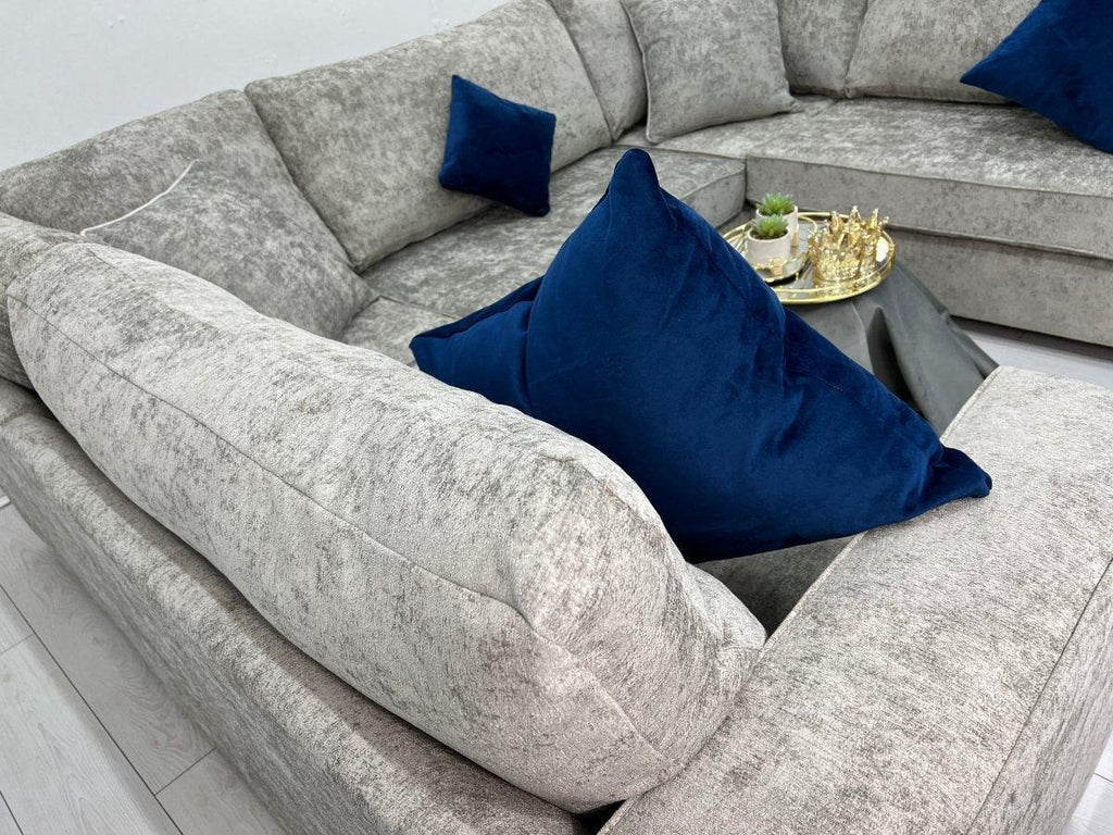 Reeve U Shape Sofa corner detail