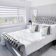 SLEIGH BED