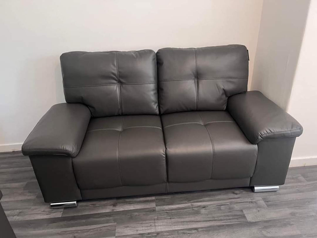 KANSAS SOFA – MODERN COMFORT WITH TIMELESS STYLE